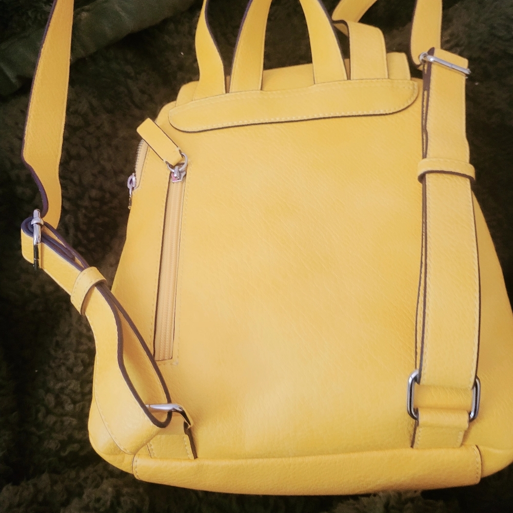 Calvin Klein Yellow Backpack - Picture 10 of 10